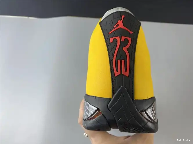 1st Kicks RETRO AIR BQ3685-706 UNIVERSITY GOLD 14 JORDAN 0531